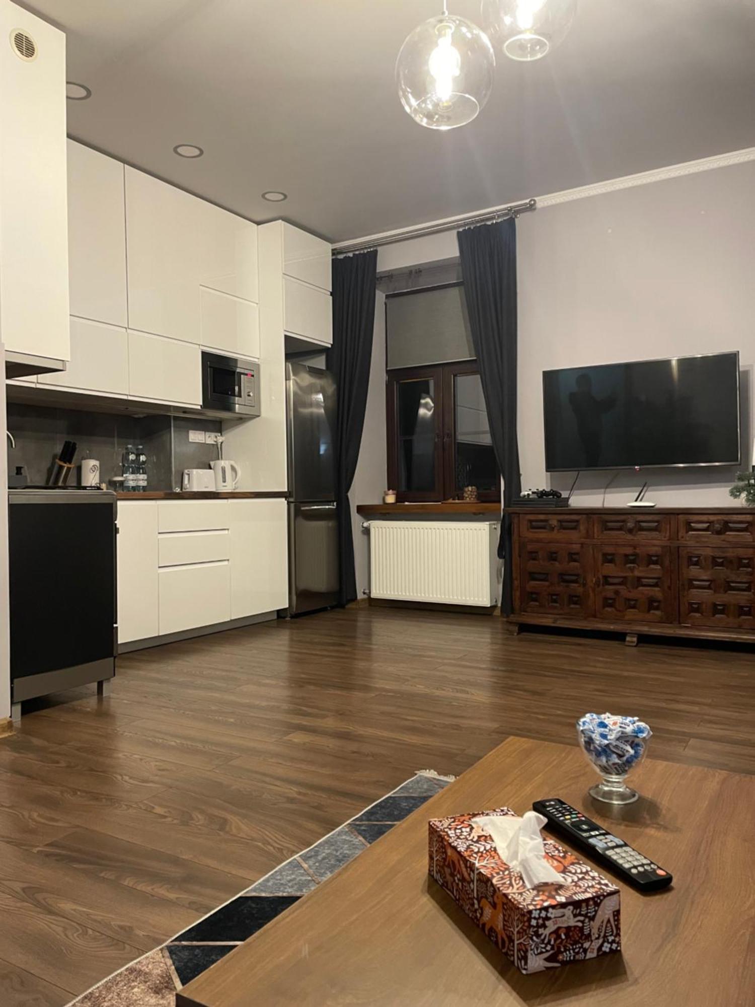 Apartamenty Luczkowskiego Z Widokiem Na Studnie 4 Chełm Exteriör bild